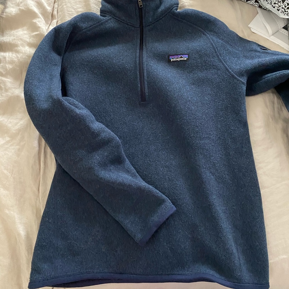 Patagonia women’s zip up fleece